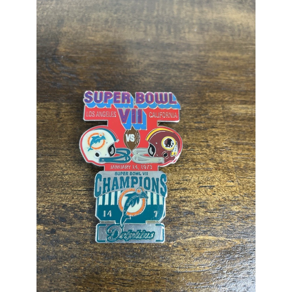 Miami Dolphins Oversized Super Bowl VII Champions Pin
